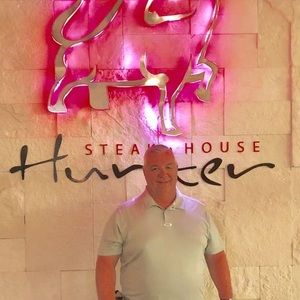 Meet your Posher, Robert